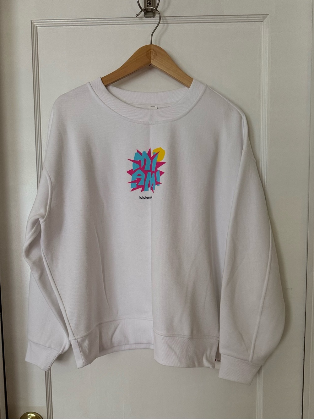 NWT Lululemon perfectly oversized fleece crew *Miami